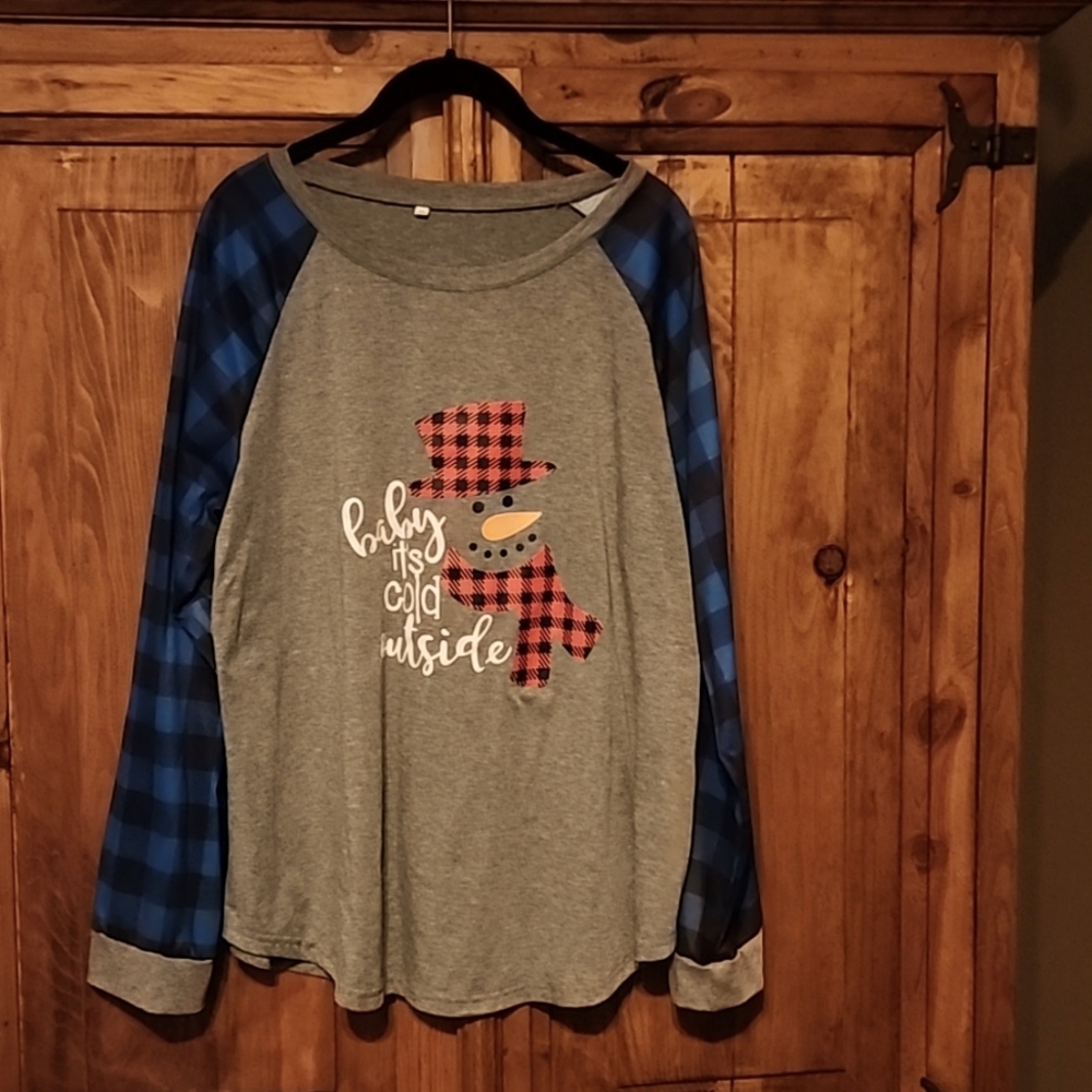 Long sleeve holiday tee XXL